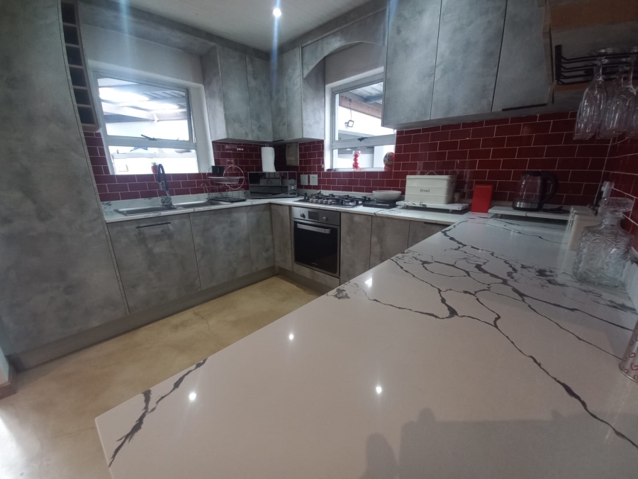3 Bedroom Property for Sale in Woodlands Western Cape